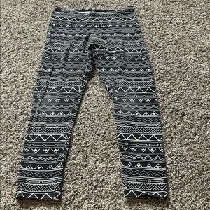 Faded Glory Black and White Patterned Leggings